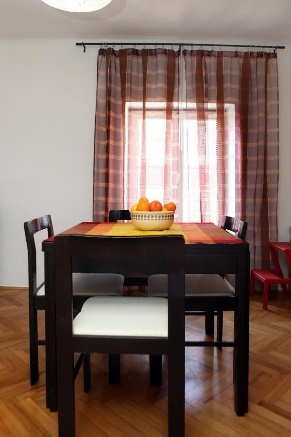 Spacious Piran Central Apartment For 5 Pax Bg Exterior photo